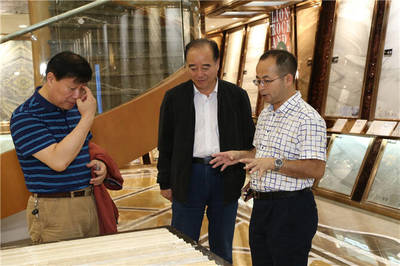共鉴匠心品质，凝聚协同力量——佛室协携各地协会领导莅临壹号瓷砖参观考察